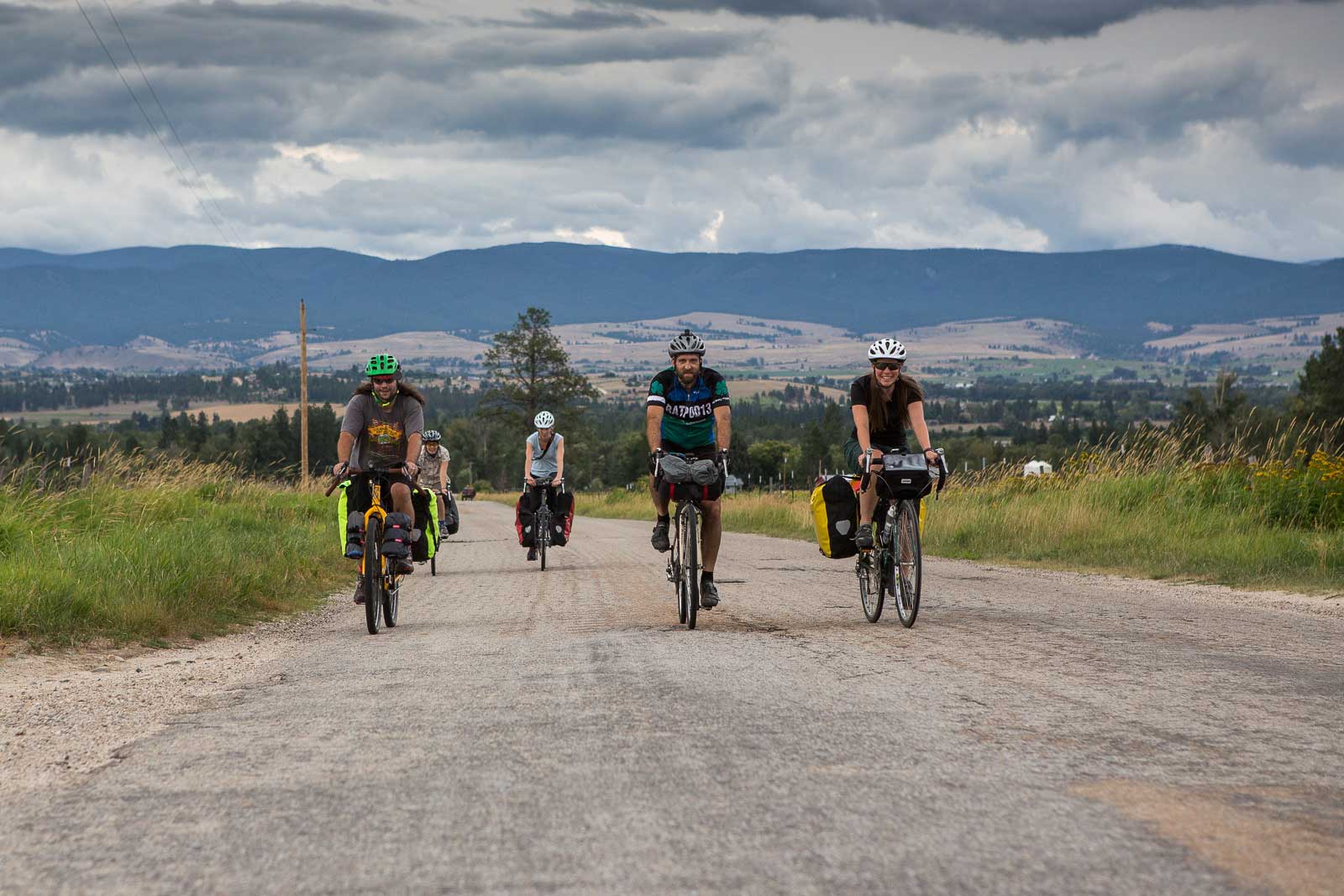 A group of cyclists on the Bitterroot Trail